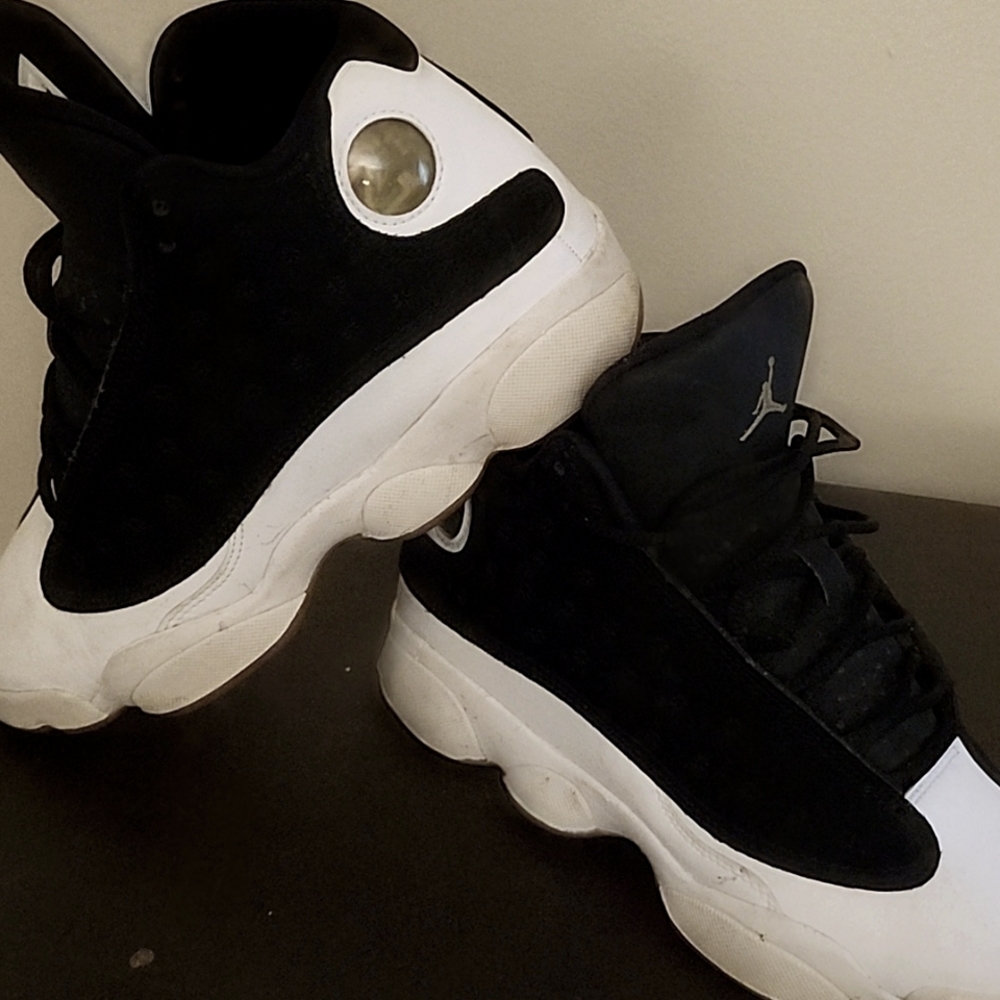 Jordan RETRO 13 sz 4.5y or 6.5 in women's